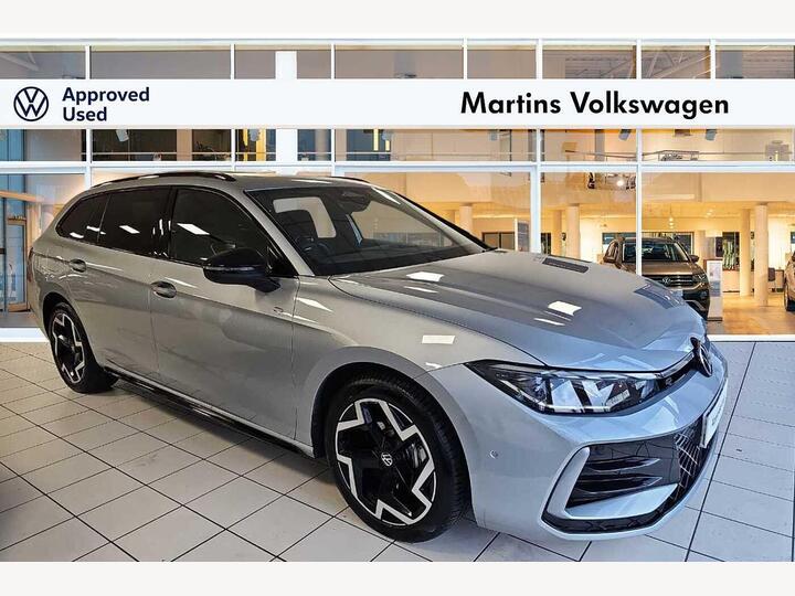 Volkswagen Passat 1.5 TSI EHybrid 19.7kWh R-Line DSG Euro 6 (s/s) 5dr Volkswagen Passat 1.5 TSI EHybrid 19.7kWh R-Line DSG Euro 6 (s/s) 5dr
