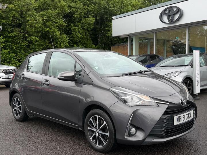 Toyota Yaris 1.5 VVT-i Icon Tech Euro 6 5dr