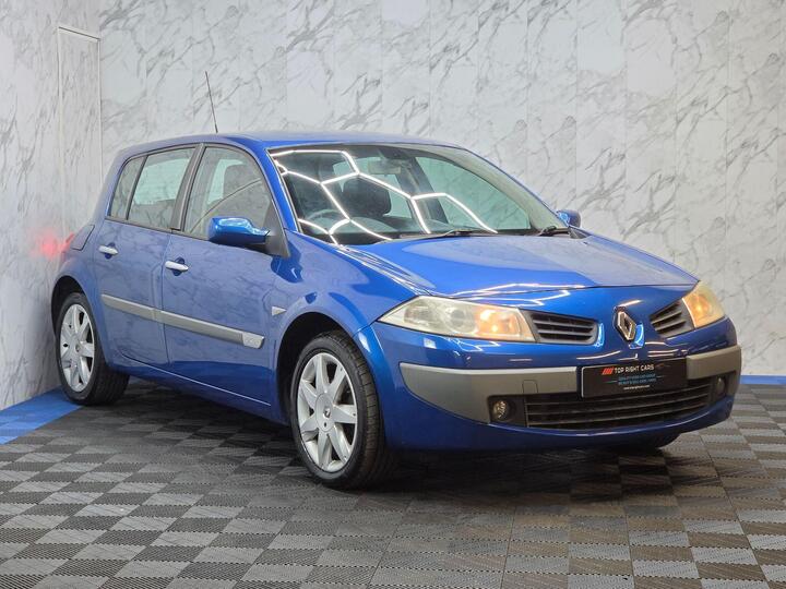 Renault Megane 1.5 DCi Dynamique 5dr
