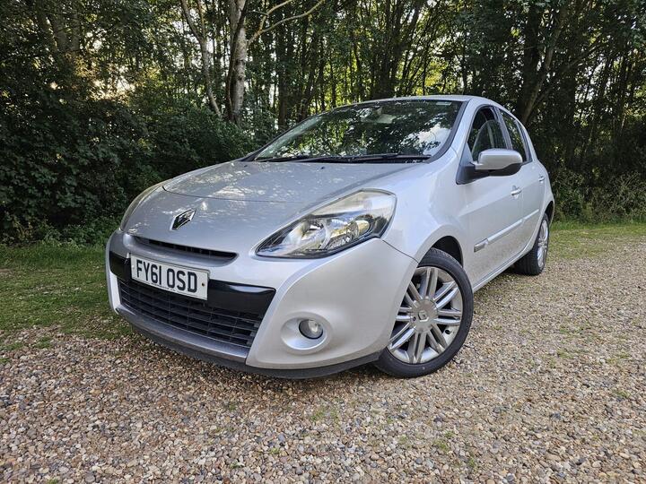Renault Clio 1.2 Dynamique TomTom Euro 5 5dr