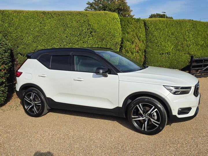 Volvo XC40 2.0 T4 R-Design Pro Auto AWD Euro 6 (s/s) 5dr