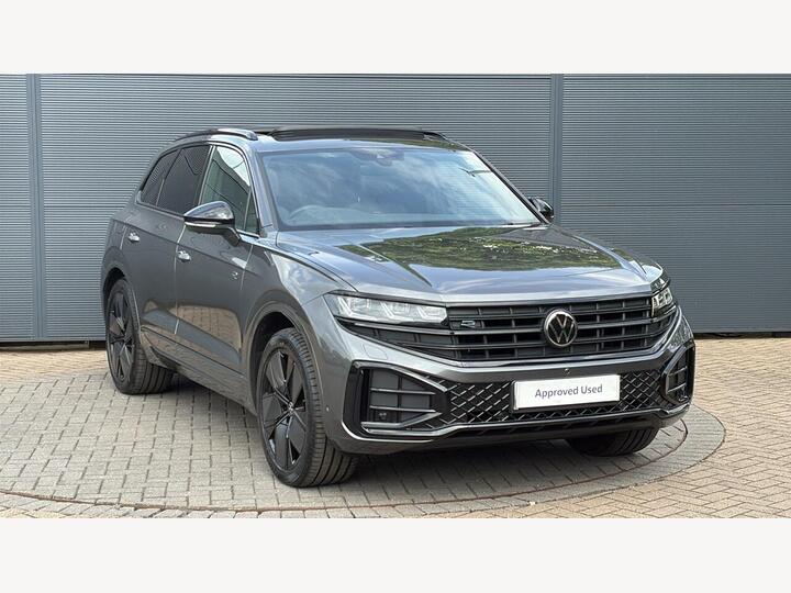 Volkswagen Touareg 3.0 TDI V6 Black Edition Tiptronic 4Motion Euro 6 (s/s) 5dr