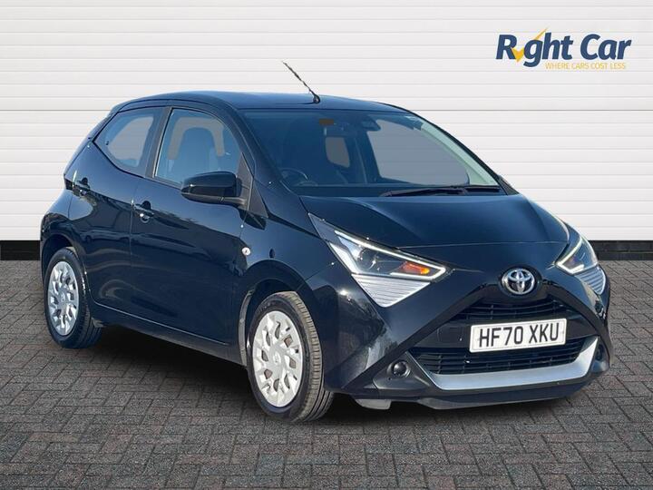 Toyota Aygo 1.0 VVT-i X-play X-shift Euro 6 5dr (Safety Sense)