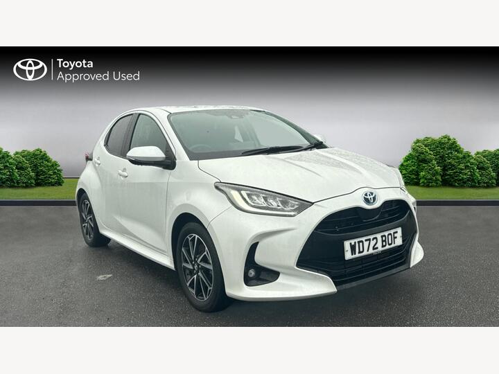 Toyota Yaris 1.5 VVT-h Design E-CVT Euro 6 (s/s) 5dr