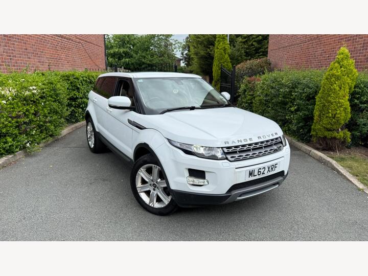 Land Rover Range Rover Evoque 2.2 SD4 Pure Auto 4WD Euro 5 5dr Land Rover Range Rover Evoque 2.2 SD4 Pure Auto 4WD Euro 5 5dr
