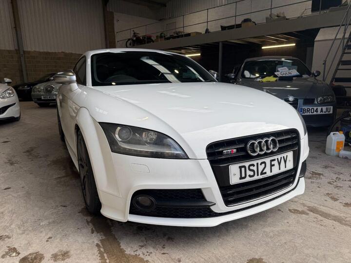 Audi TTS 2.0 TFSI Black Edition Quattro Euro 5 3dr