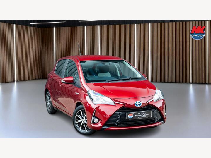 Toyota Yaris 1.5 VVT-h Icon Tech E-CVT Euro 6 (s/s) 5dr
