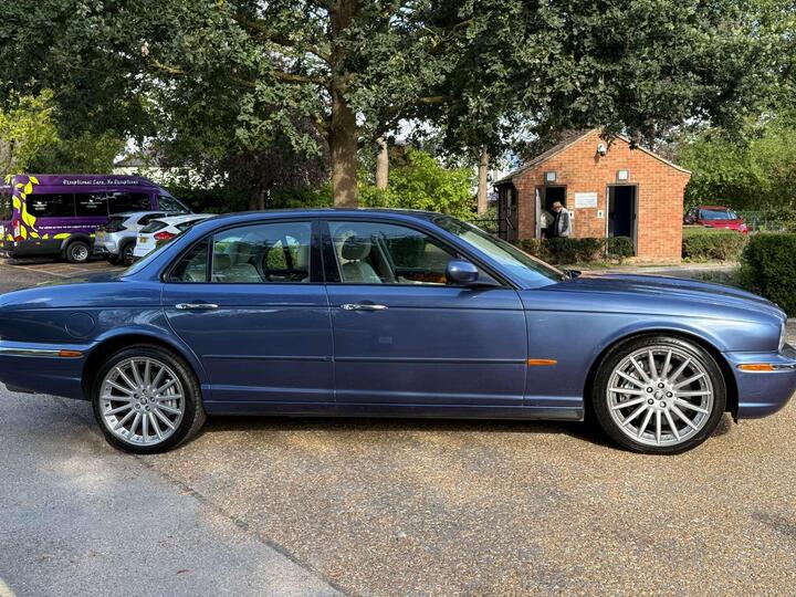 Jaguar XJ 4.2 V8 4dr