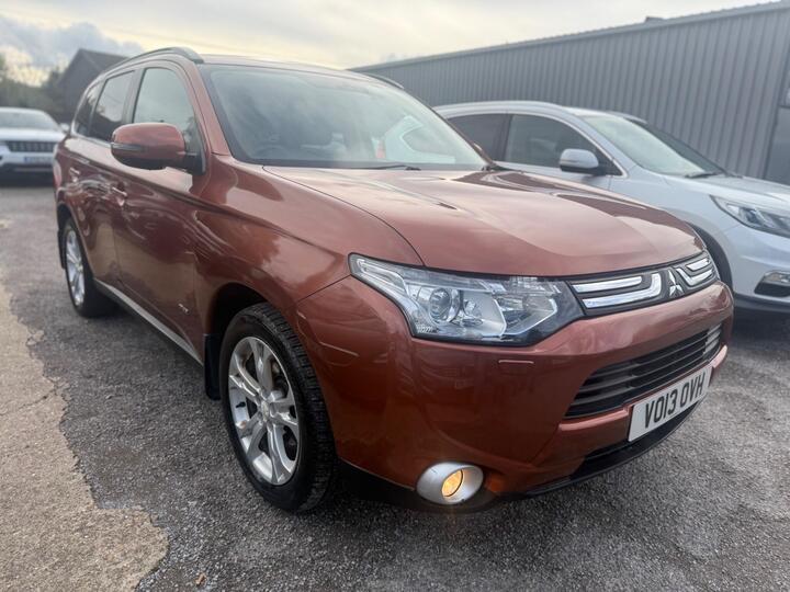 Mitsubishi Outlander 2.2 DI-D GX4 Auto 4WD Euro 5 (s/s) 5dr Mitsubishi Outlander 2.2 DI-D GX4 Auto 4WD Euro 5 (s/s) 5dr