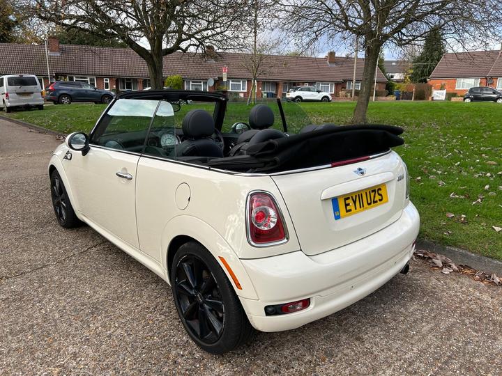 MINI Convertible 1.6 Cooper Euro 5 (s/s) 2dr