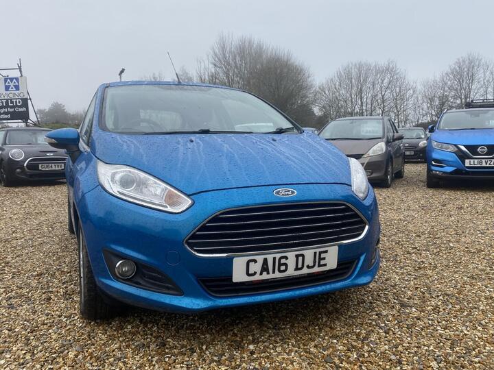 Ford FIESTA 1.25 Zetec Euro 6 3dr Ford FIESTA 1.25 Zetec Euro 6 3dr