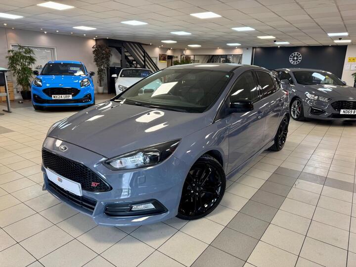 Ford Focus 2.0T EcoBoost ST-3 Euro 6 (s/s) 5dr