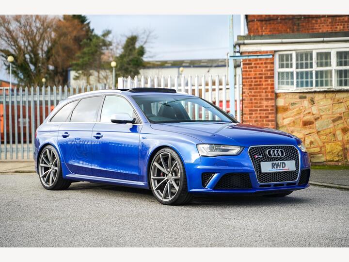 Audi RS4 Avant 4.2 FSI V8 S Tronic Quattro Euro 5 5dr