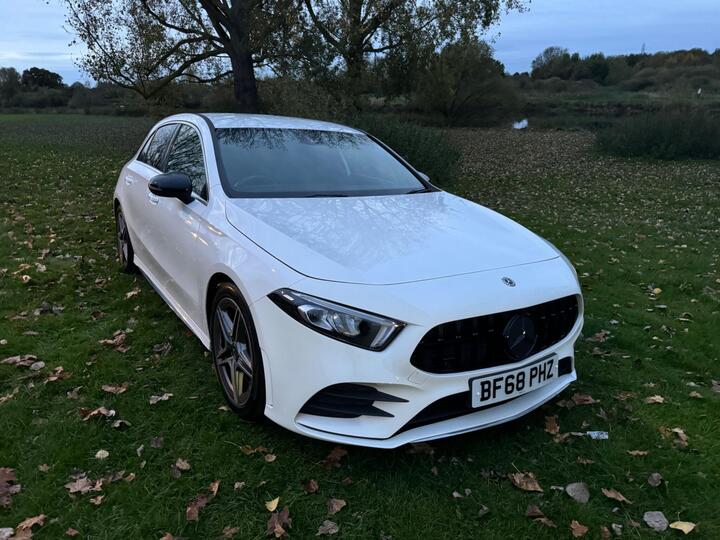 Mercedes-Benz A Class 2.0 A250 AMG Line 7G-DCT Euro 6 (s/s) 5dr Mercedes-Benz A Class 2.0 A250 AMG Line 7G-DCT Euro 6 (s/s) 5dr