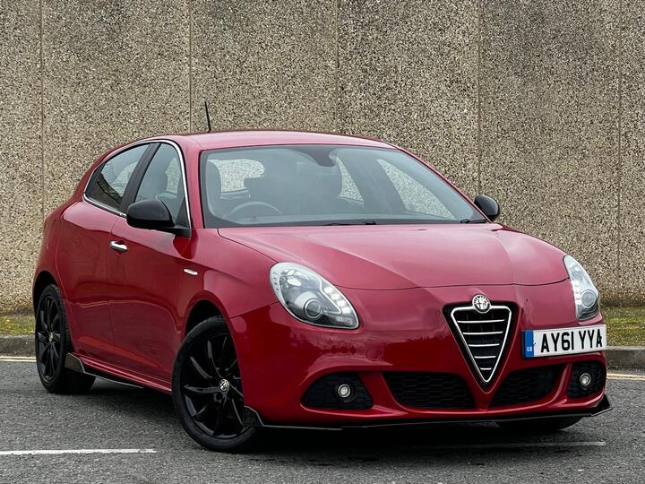 Alfa Romeo Giulietta 2.0 JTDM-2 Veloce Euro 5 (s/s) 5dr