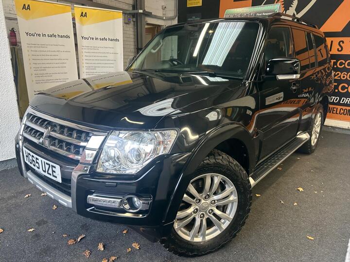 Mitsubishi Shogun 3.2 DI-DC SG3 Auto 4WD Euro 6 5dr LWB Mitsubishi Shogun 3.2 DI-DC SG3 Auto 4WD Euro 6 5dr LWB