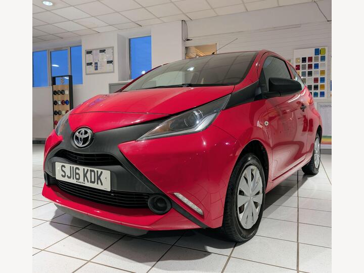 Toyota AYGO 1.0 VVT-i X Euro 5 3dr Euro 5
