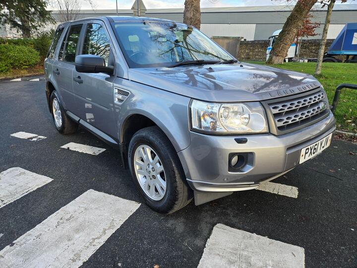 Land Rover Freelander 2 2.2 TD4 XS 4WD Euro 5 (s/s) 5dr Land Rover Freelander 2 2.2 TD4 XS 4WD Euro 5 (s/s) 5dr