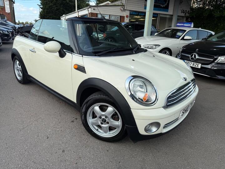 MINI Convertible 1.6 Cooper Euro 5 2dr