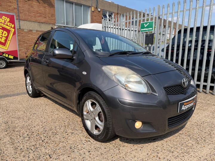 Toyota Yaris 1.33 Dual VVT-i TR Euro 5 (s/s) 5dr