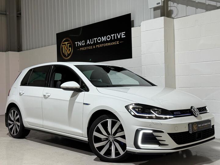 Volkswagen Golf 1.4 TSI 8.7kWh GTE Advance DSG Euro 6 (s/s) 5dr