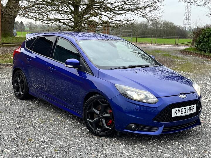 Ford Focus 2.0T EcoBoost ST-3 Euro 5 (s/s) 5dr