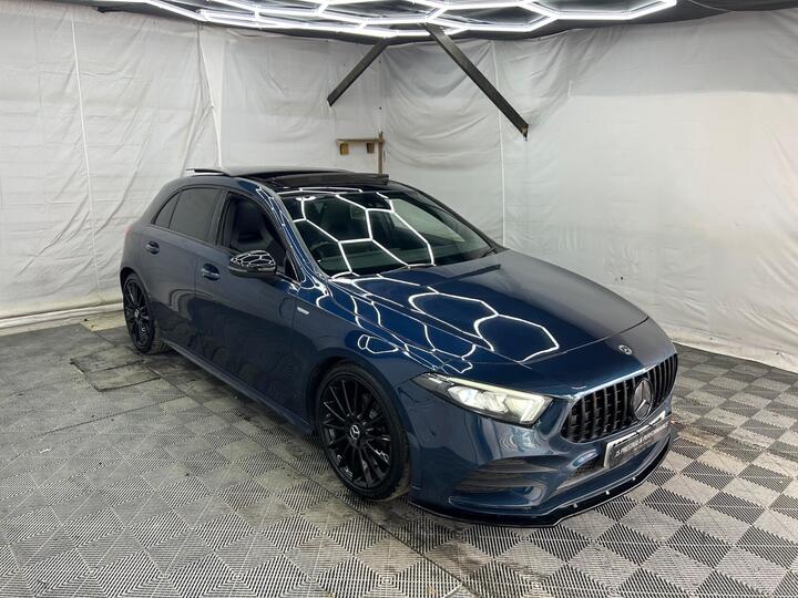 Mercedes-Benz A Class 2.0 A200d Exclusive Edition 8G-DCT Euro 6 (s/s) 5dr