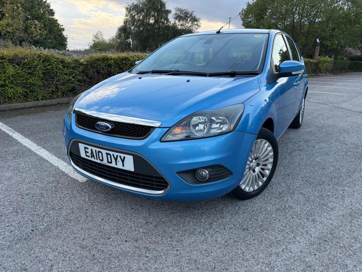 Ford Focus 2.0 Titanium Auto 5dr