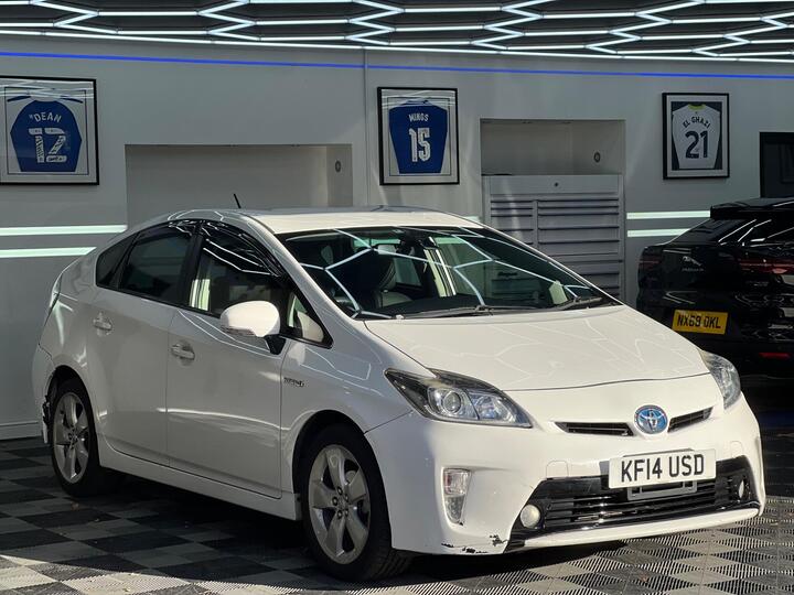 Toyota Prius 1.8 VVT-h T Spirit CVT Euro 5 (s/s) 5dr Toyota Prius 1.8 VVT-h T Spirit CVT Euro 5 (s/s) 5dr