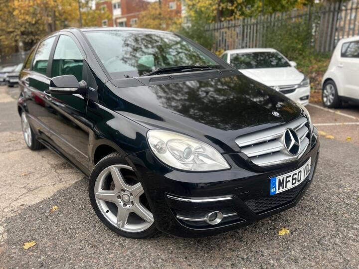 Mercedes-Benz B Class 1.5 B160 BlueEfficiency Sport 5dr Mercedes-Benz B Class 1.5 B160 BlueEfficiency Sport 5dr