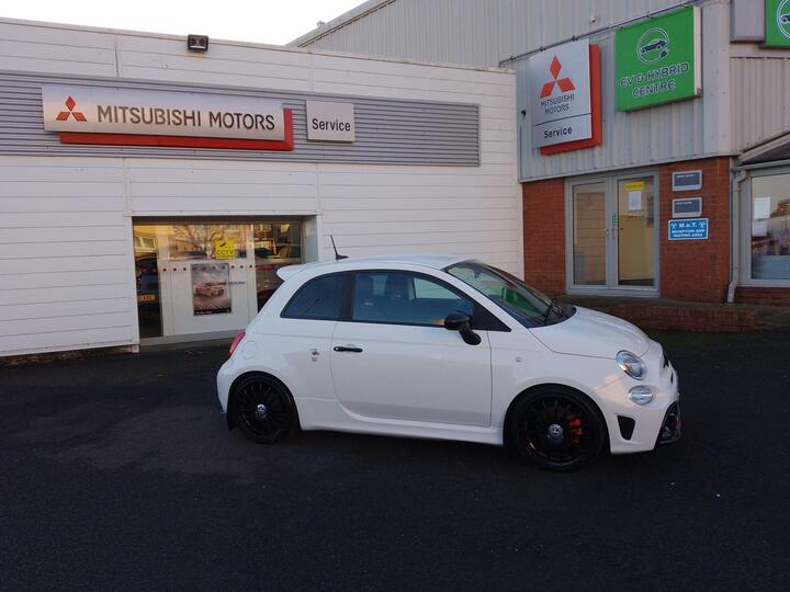 Abarth 595 1.4 T-Jet Trofeo Euro 6 3dr