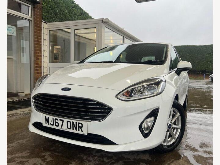 Ford FIESTA 1.1 Ti-VCT Zetec Euro 6 (s/s) 5dr Ford FIESTA 1.1 Ti-VCT Zetec Euro 6 (s/s) 5dr