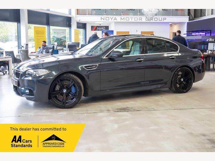 BMW M5 4.4 V8 DCT Euro 6 (s/s) 4dr