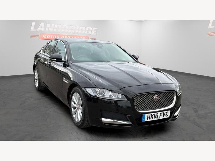 Jaguar XF 2.0d Portfolio Euro 6 (s/s) 4dr