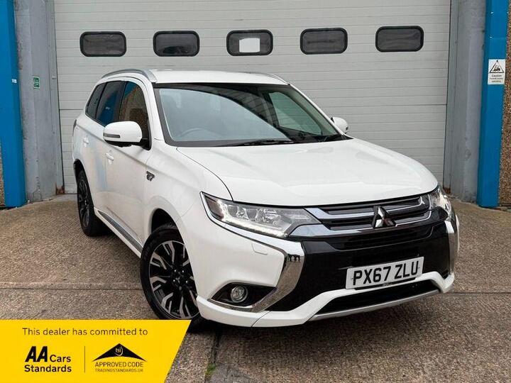 Mitsubishi Outlander 2.0h 12kWh 4h CVT 4WD Euro 6 (s/s) 5dr