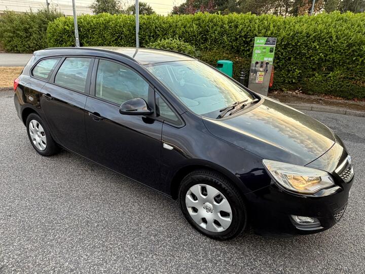 Vauxhall Astra 1.4 16V Exclusiv Sports Tourer Euro 5 5dr