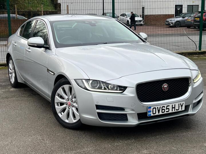 Jaguar XE 2.0d Portfolio Euro 6 (s/s) 4dr