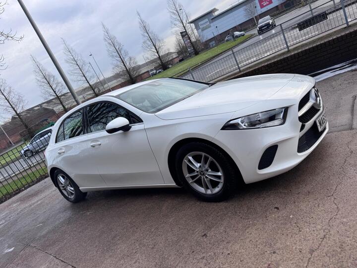 Mercedes-Benz A Class 1.5 A180d SE 7G-DCT Euro 6 (s/s) 5dr