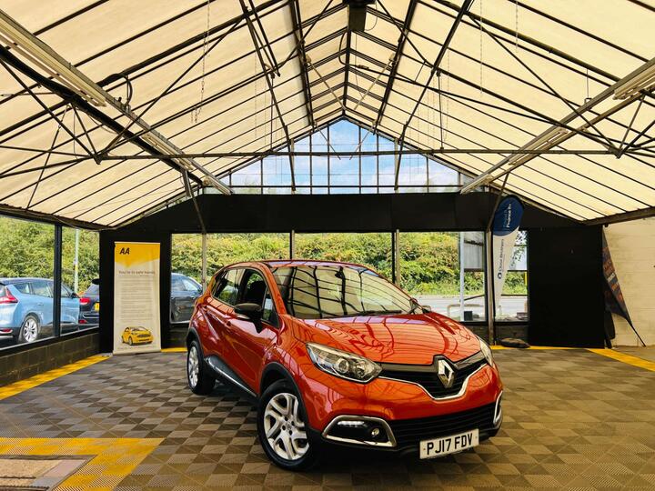 Renault CAPTUR 1.5 DCi ENERGY Dynamique Nav Euro 6 (s/s) 5dr Renault CAPTUR 1.5 DCi ENERGY Dynamique Nav Euro 6 (s/s) 5dr