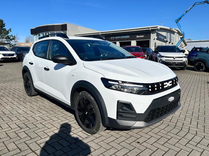 Dacia Sandero Stepway 1.0 TCe Essential Euro 6 (s/s) 5dr