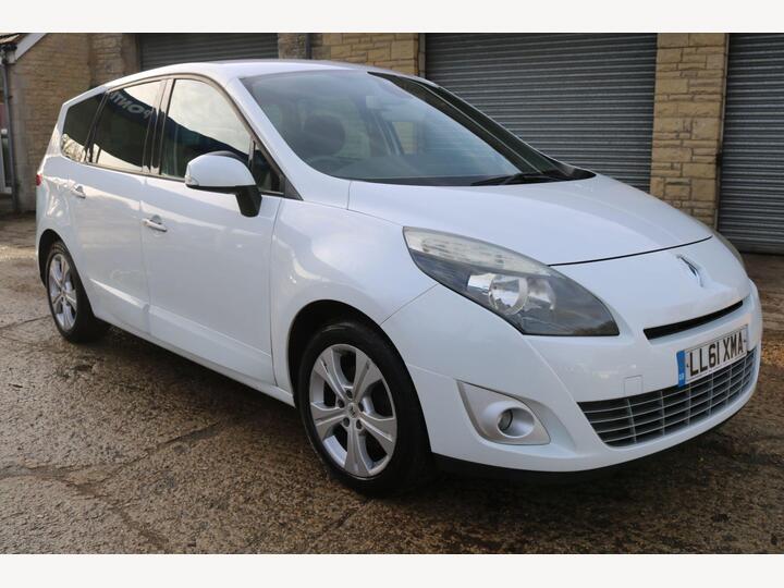 Renault Grand Scenic 1.5 DCi Dynamique TomTom Euro 5 5dr Renault Grand Scenic 1.5 DCi Dynamique TomTom Euro 5 5dr