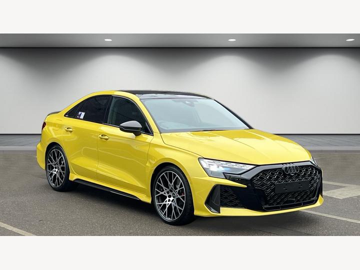 Audi RS3 2.5 TFSI Carbon Vorsprung S Tronic Quattro Euro 6 (s/s) 4dr