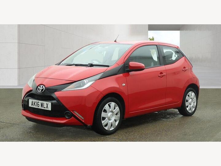 Toyota AYGO 1.0 VVT-i X-play X-shift Euro 6 5dr