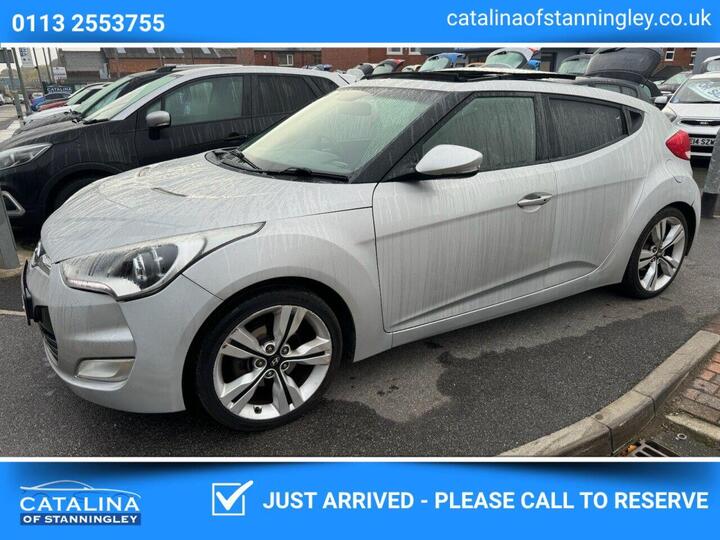 Hyundai VELOSTER 1.6 GDi Sport Euro 5 4dr Hyundai VELOSTER 1.6 GDi Sport Euro 5 4dr