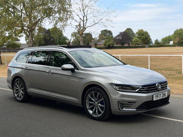 Volkswagen Passat 1.4 TSI GTE Advance DSG Euro 6 (s/s) 5dr