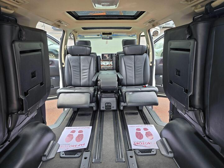 Nissan Elgrand HIGHWAY STAR 2.5 SERIES 3 Nissan Elgrand HIGHWAY STAR 2.5 SERIES 3