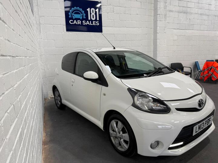 Toyota AYGO 1.0 VVT-i Fire Euro 5 5dr