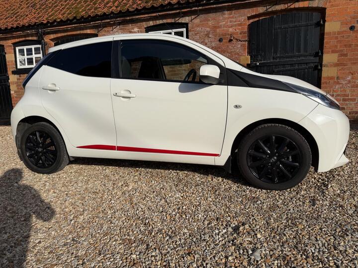 Toyota AYGO 1.0 VVT-i X-press Euro 6 5dr