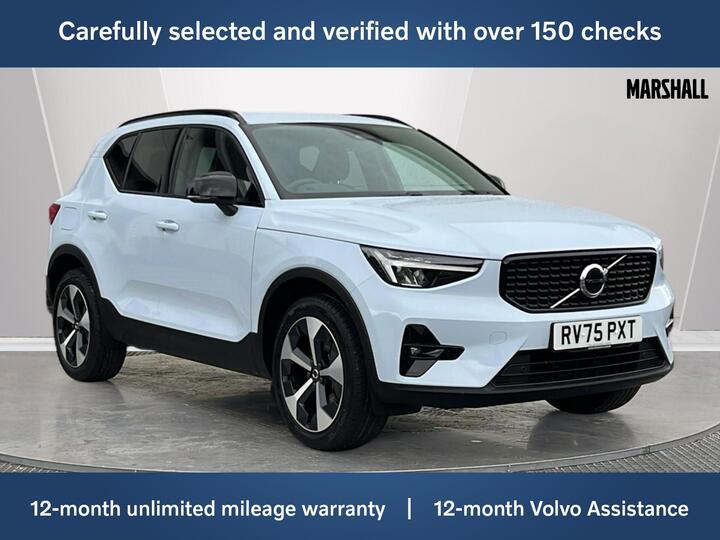 Volvo XC40 2.0 B4 MHEV Plus Dark DCT Auto Euro 6 (s/s) 5dr