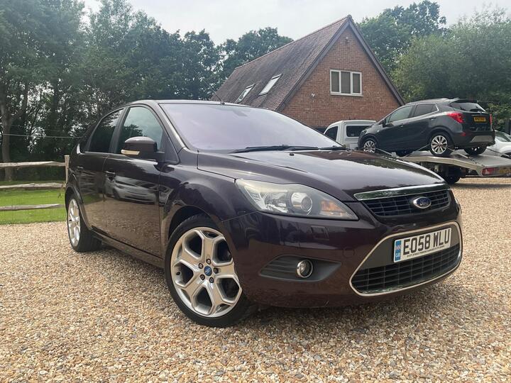 Ford Focus 2.0 Titanium 5dr